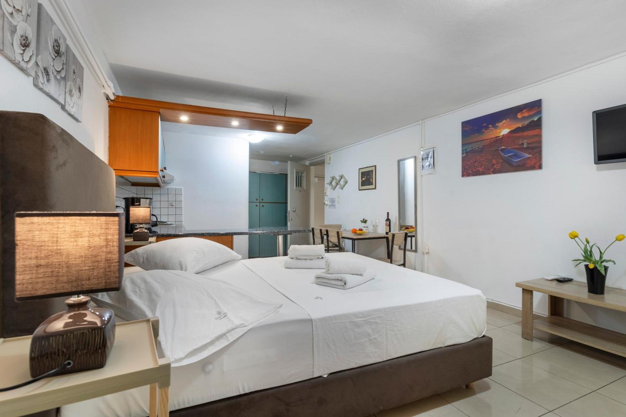Central Studio In Downtown Heraklion  ภายนอก รูปภาพ