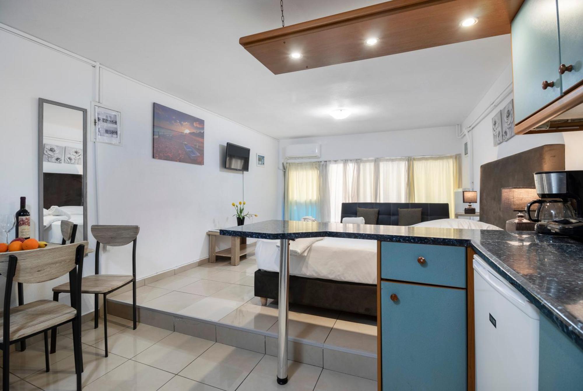 Central Studio In Downtown Heraklion  ภายนอก รูปภาพ